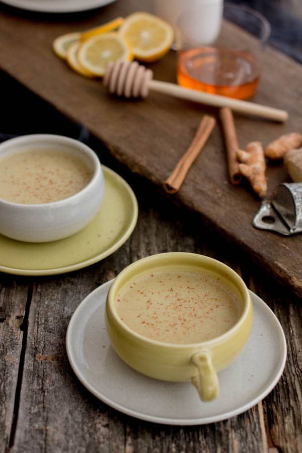 Golden Milk Turmeric Latte (Easy 5-Minute Recipe!) - FeelGoodFoodie