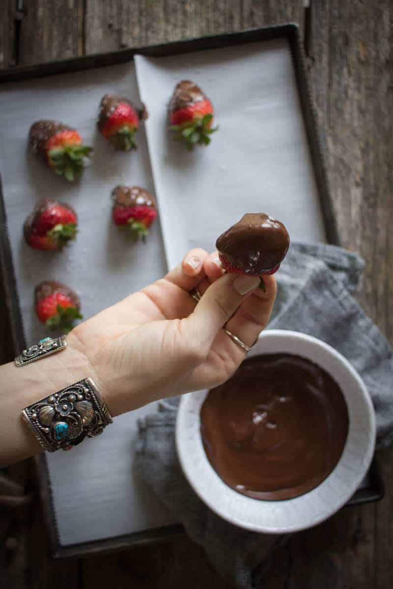 Vegan Salted Chocolate Covered Strawberries recipe by @beardandbonnet on www.thismessisours.com
