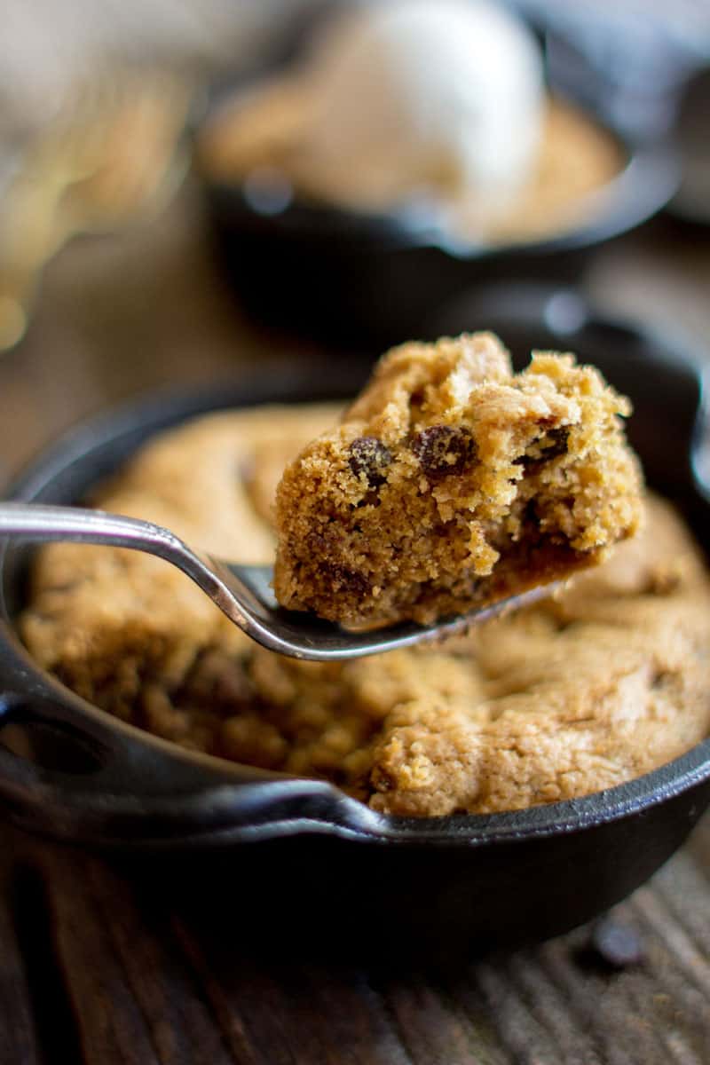 Deep Dish Chocolate Chip Skillet Cookie recipe by @beardandbonnet on www.thismessisours.com