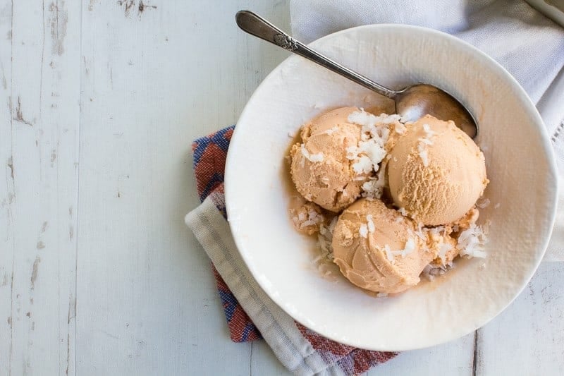 Creamy & exotic, this ice cream hits all the right flavor notes! Our latest frozen creation uses up all of that extra watermelon you have sitting about for a truly decadent sweet treat. Vegan Melon & Lemongrass Ice Cream recipe by @beardandbonnet