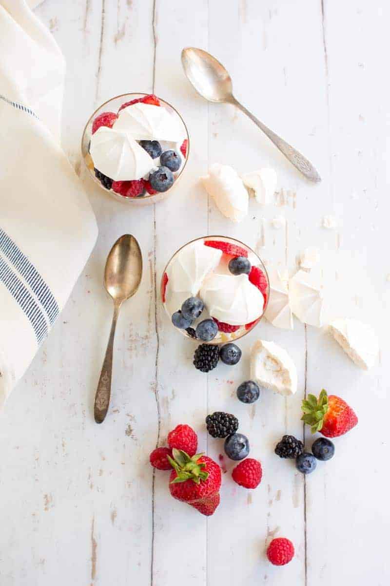 5-minute Pavlova Parfaits recipe by @beardandbonnet