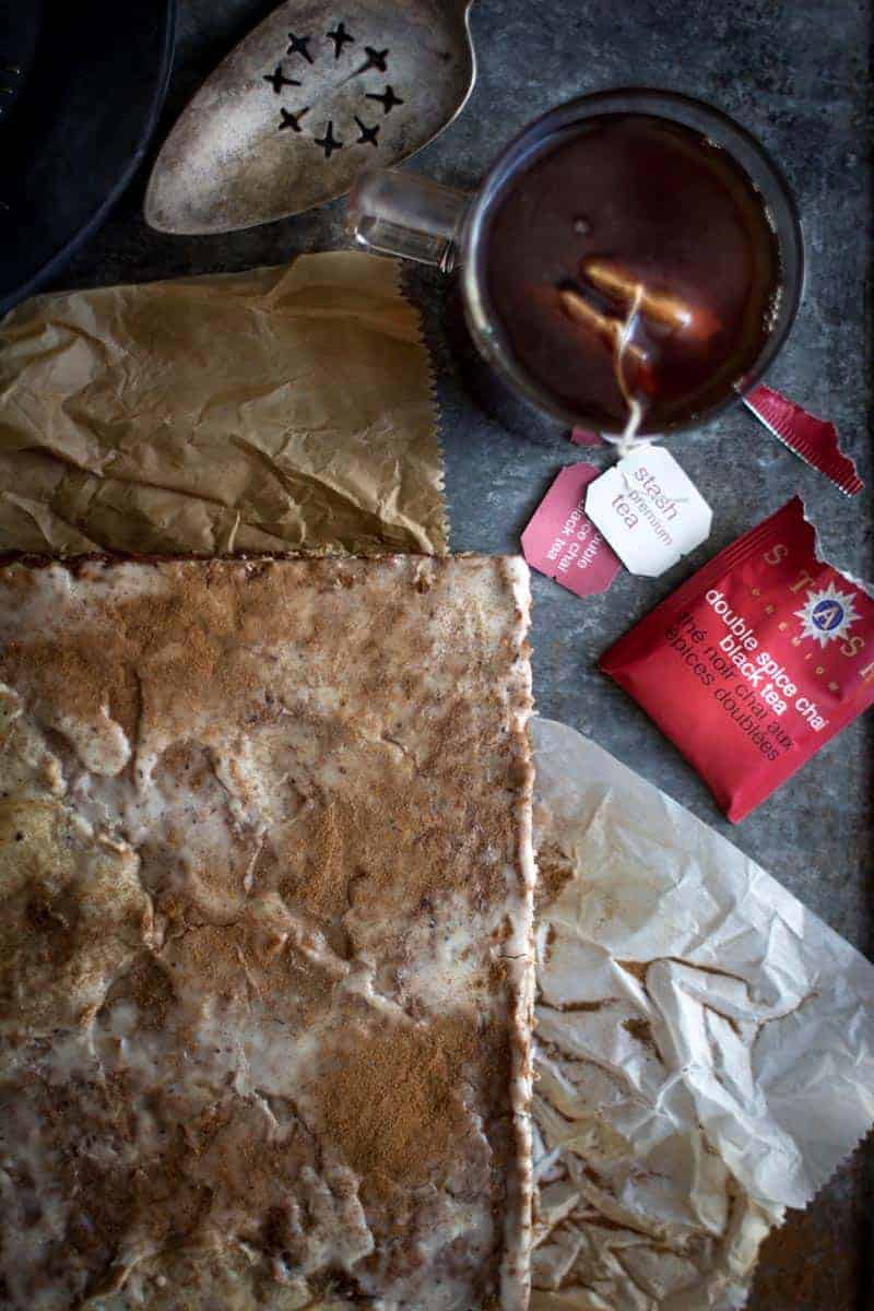 Double Spice Chai Tea from @stashtea and Chai Spiced Apple Sheet Cake recipe on @beardandbonnet