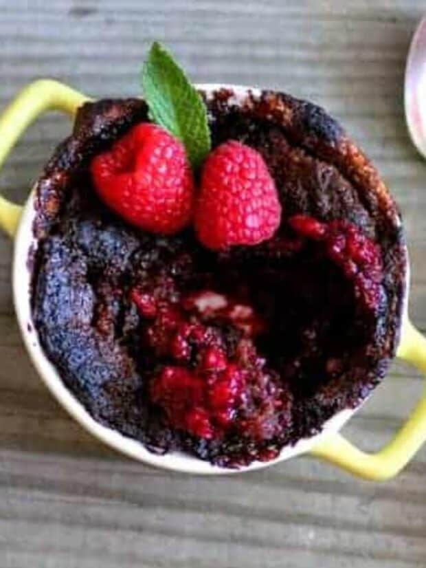 Raspberry Molten Chocolate Cake {Beard and Bonnet} #Glutenfree #Vegan