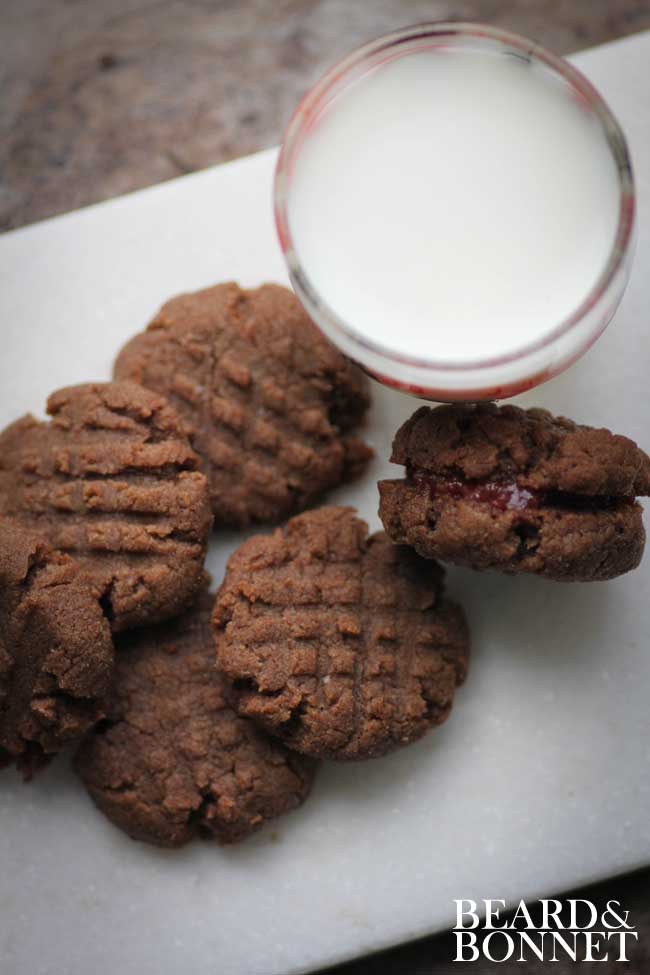 Teff Peanut Butter Cookies {Beard and Bonnet} #glutenfree #vegan #refinedsugarfree