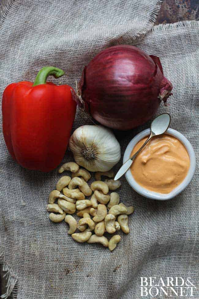 Roasted Red Pepper Cashew Cream {Beard and Bonnet} #glutenfree #vegan