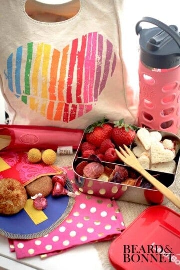 "Show Your Lunchbox Love" Giveaway From Mighty Nest