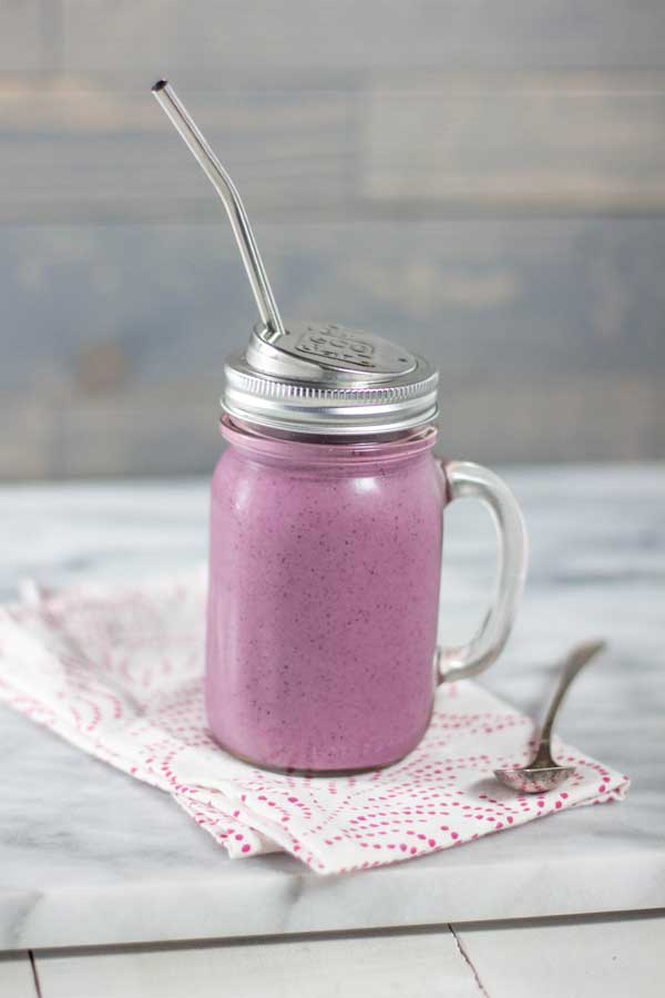 Berrylicious Protein Smoothie + A Mighty Nest Smoothie System Giveaway {Beard and Bonnet}