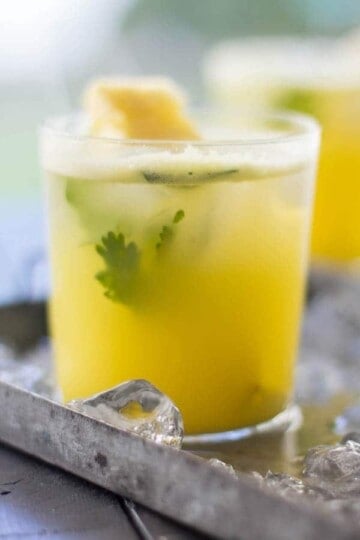 Pineapple and Cilantro Moscow Mule recipe by @beardandbonnet {www.thismessisours.com} #drinkthesummer