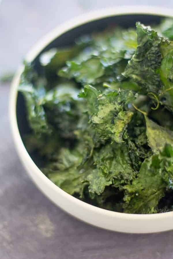 Easy Crispy Kale Chips with @Massel by @beardandbonnet on www.thismessisours.com