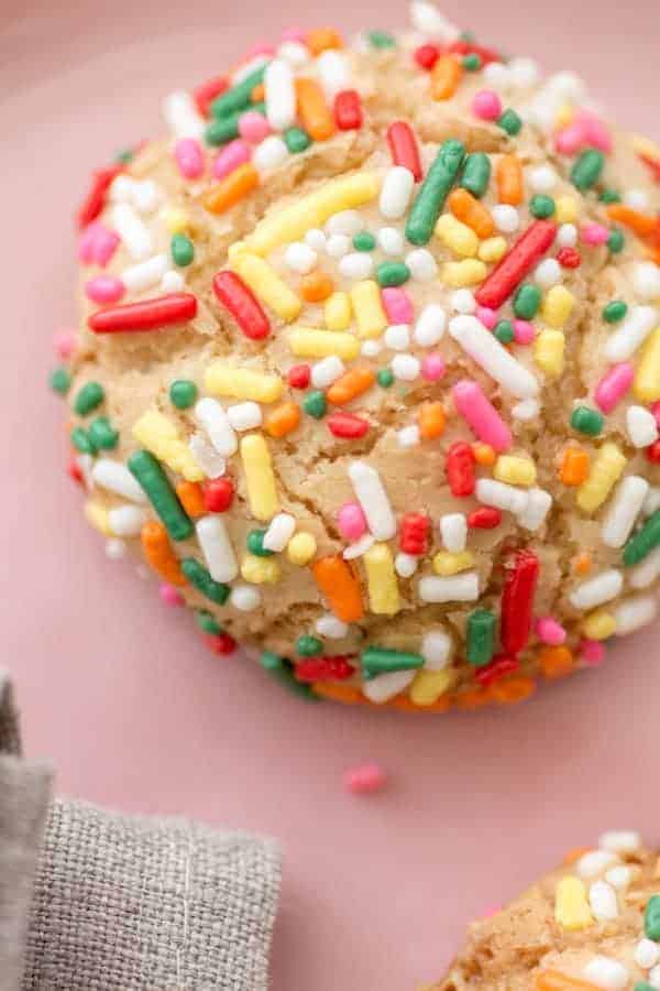 Sprinkled Italian Cookies recipe by @beardandbonnet on www.thismessisours.com