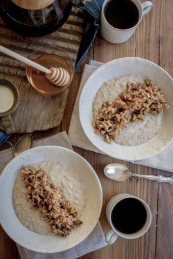 Gluten Free Baklava Oatmeal recipe by @beardandbonnet on www.thismessisours.com