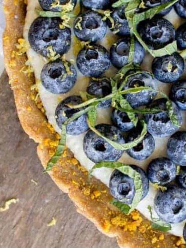 cropped-Driscolls-blueberry-dessert-pizza-3-copy.jpg