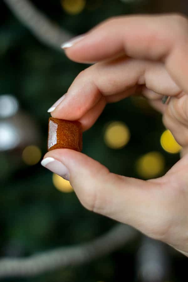 Apple Rooibos Throat Lozenges || Making your own throat lozenges for scratchy throats at home is easier than you think! || @stashtea @beardandbonnet