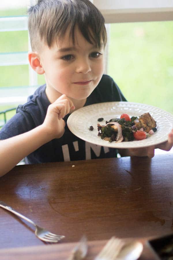 Chicken, Sweet Potato, and Black Bean Sheet Pan Tacos || We're sharing 2 versions of our favorite sheet pan supper on the site today - this meaty version with chicken is always a hit with my little dude! || @thismessisours @flatoutbread