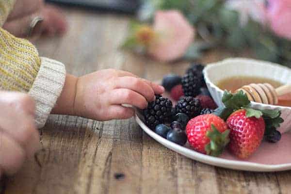 Mixed Berry and Goat Cheese Crostini recipe || @thismessisours