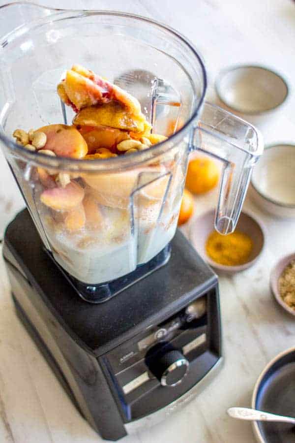 SMOOTHIE BOWLS in a CHEAP BLENDER! 