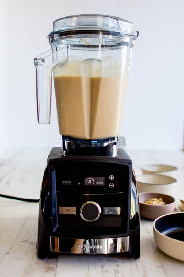 Easy Fresh Juice Pops with the @vitamix Ascent series A3300 blender. || @thismessisours