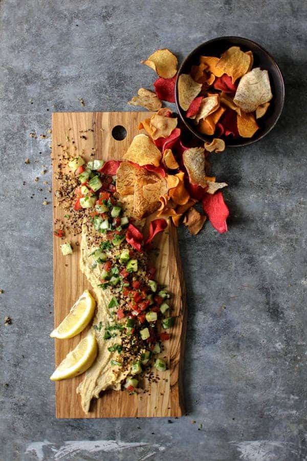 Deconstructed Tabbouleh Hummus Platter recipe || Just in time for your #nationalhummusday celebration. || @thismessisours @sabradips #ad #vegan #glutenfree