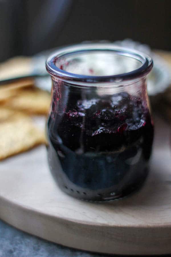 Blueberry lavender jam recipe || @thismessisours @crunchmaster #vegan #glutenfree #spon