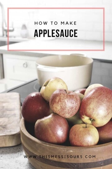 How To Make Applesauce tutorial || This easy video + picture tutorial will have you making homemade applesauce in no time! Plus, our cider spice apple sauce recipe is 1000 times better than anything you can buy at the store!|| @thismessisours #vegan #DIY #tutorial #howto