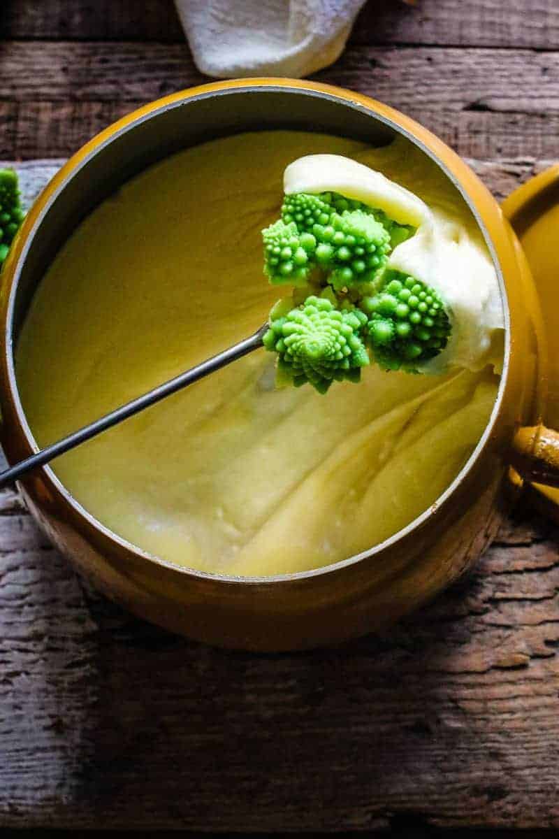 Romanesco dipped in fondue