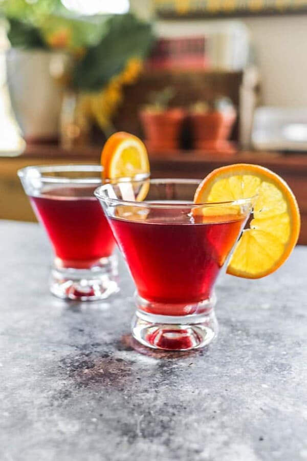 The Best Dirty Vodka Martini recipe for New Year's Eve This Mess is Ours