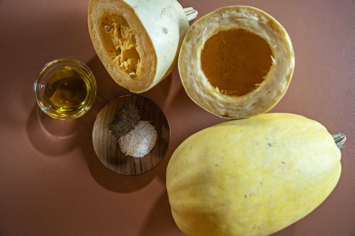 raw ingredients required for this recipe: spaghetti squash, olive oil, salt, black pepper