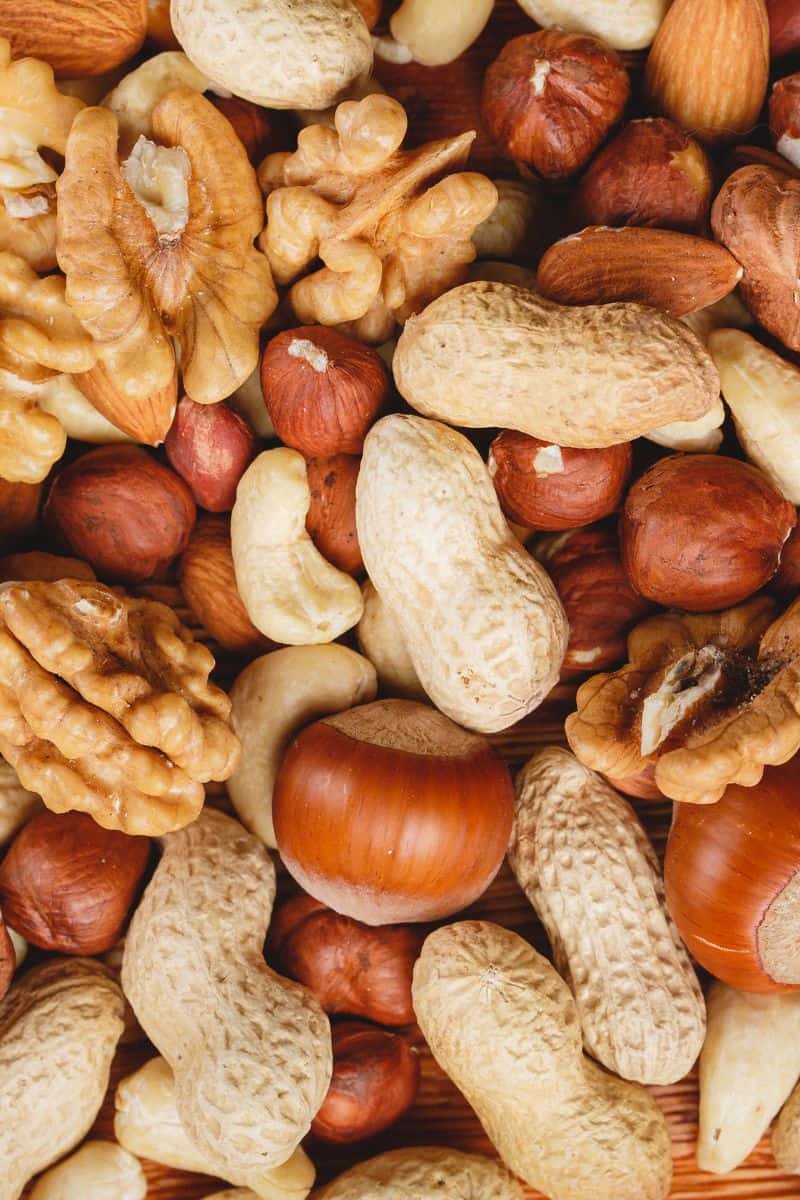 mixed nuts with peanuts in shell