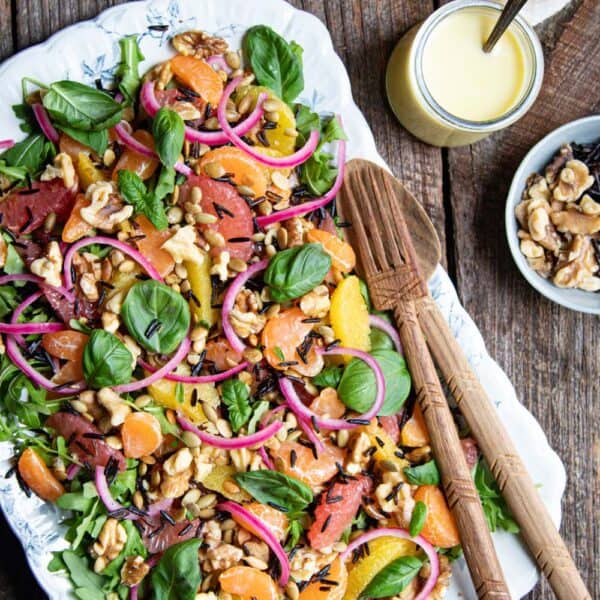 Simple citrus salad on a serving platter.